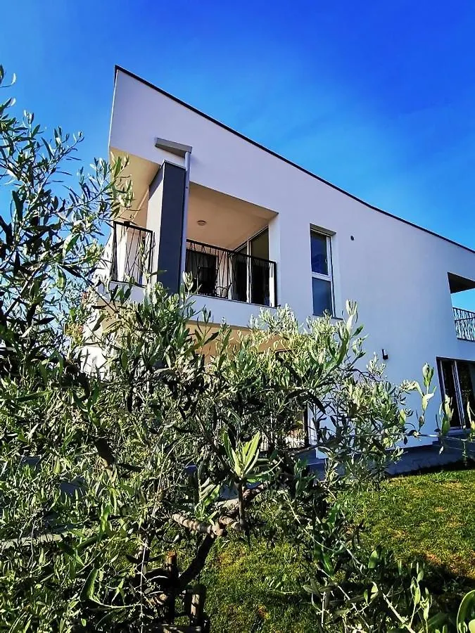 Vendégház Apartments La Mar Zambratija