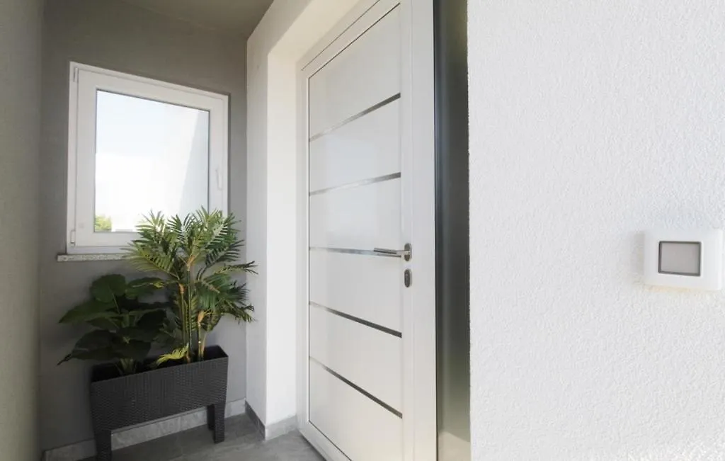 Guest house Apartments La Mar Zambratija Croatia